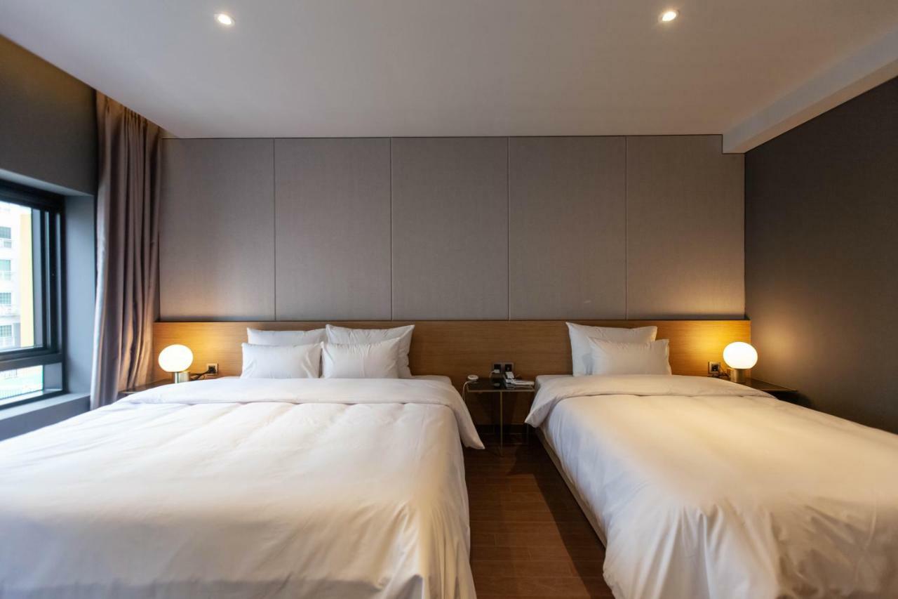Brown-Dot Hotel Hadan Busan Exterior photo